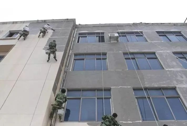 如何避免外墙腻子产生裂纹、裂缝,详细为您解答...(图1) 图片